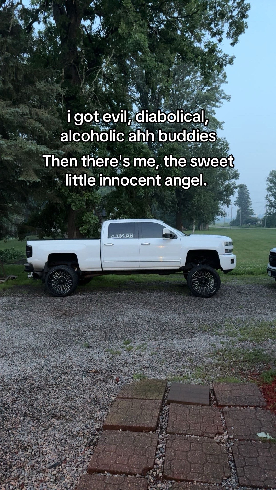 @Leightin_white