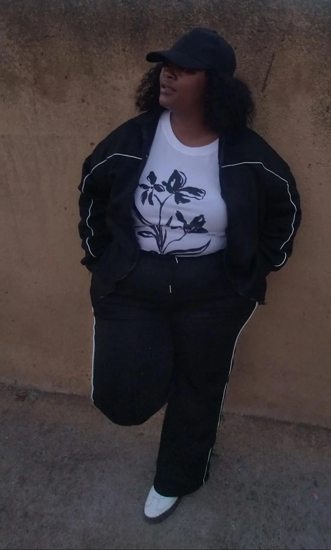 @userDee