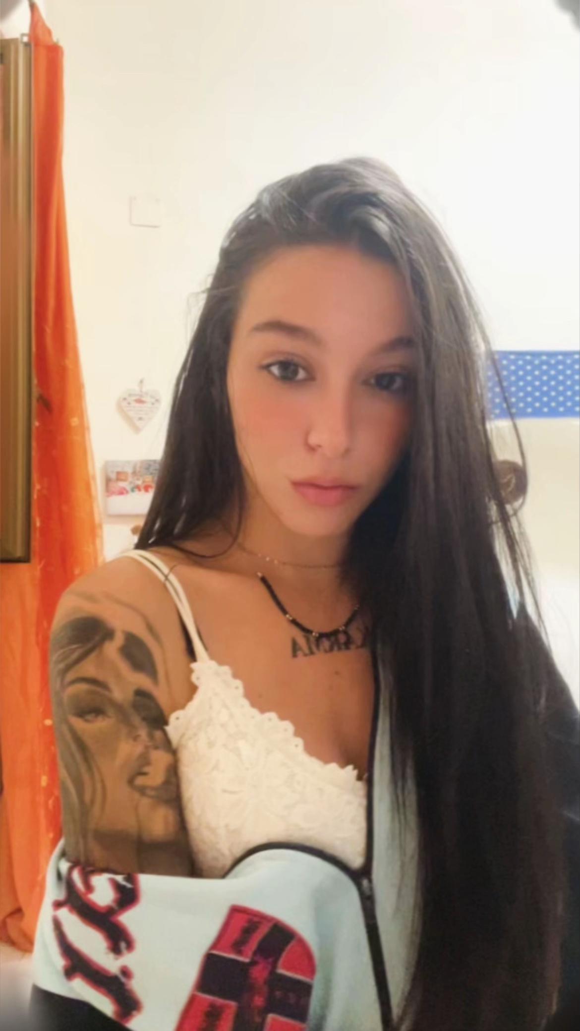 @Mary🐺🌹