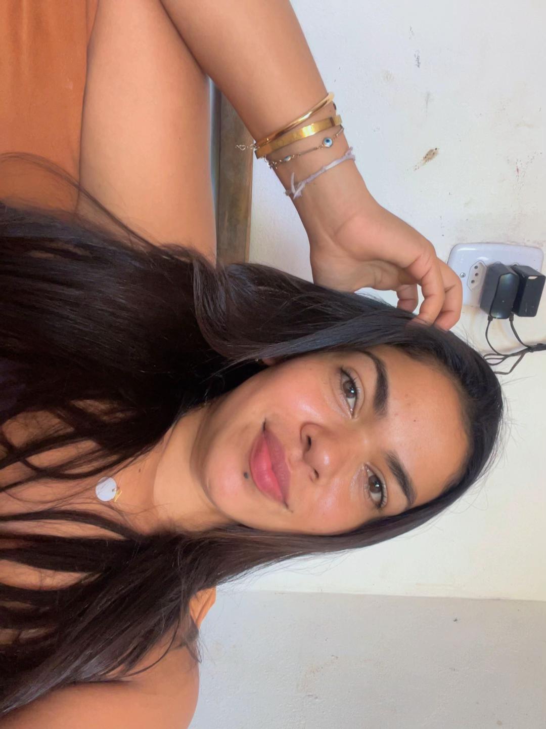 @NATHY GIRL 💛✨