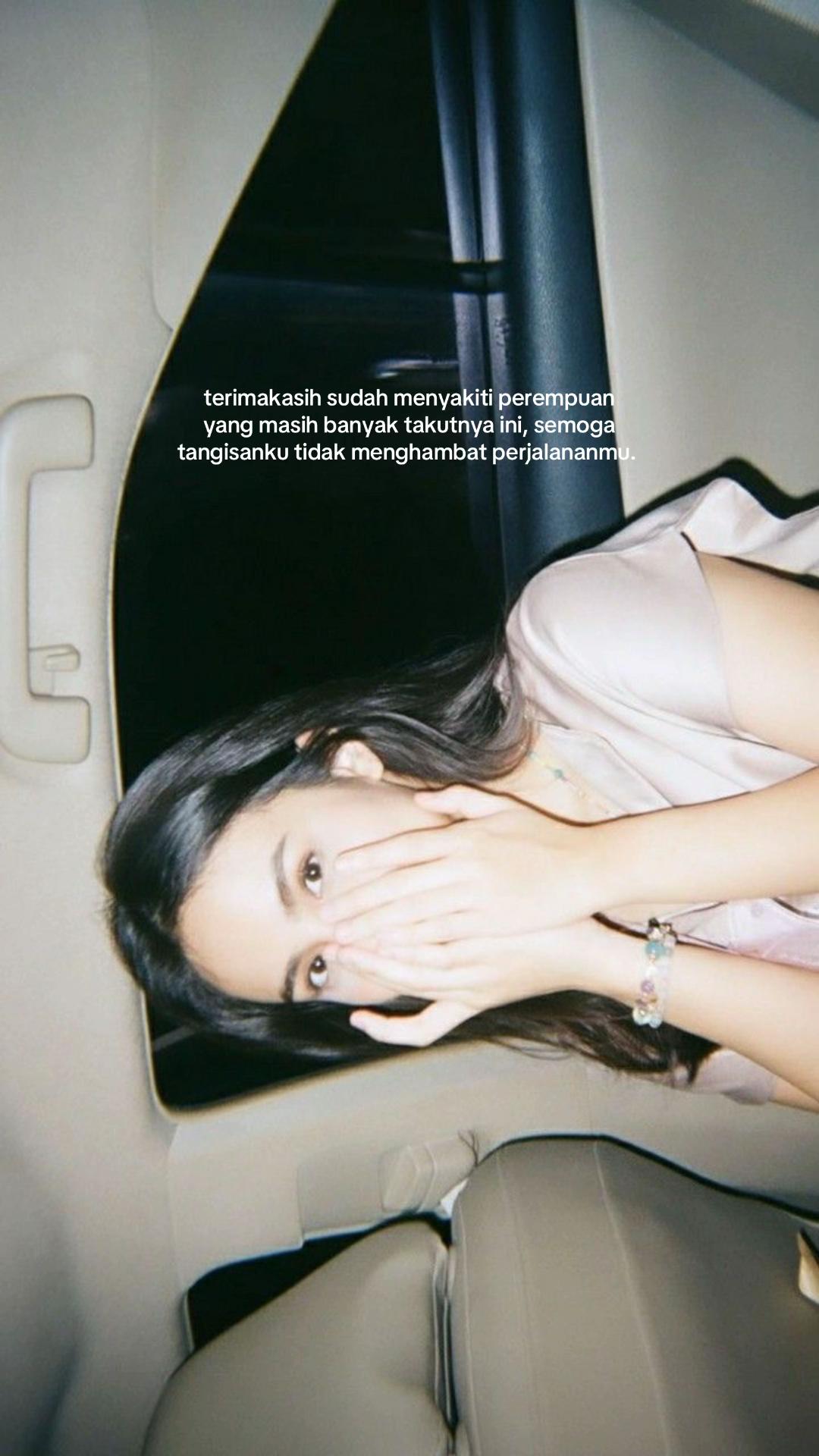 @⃟