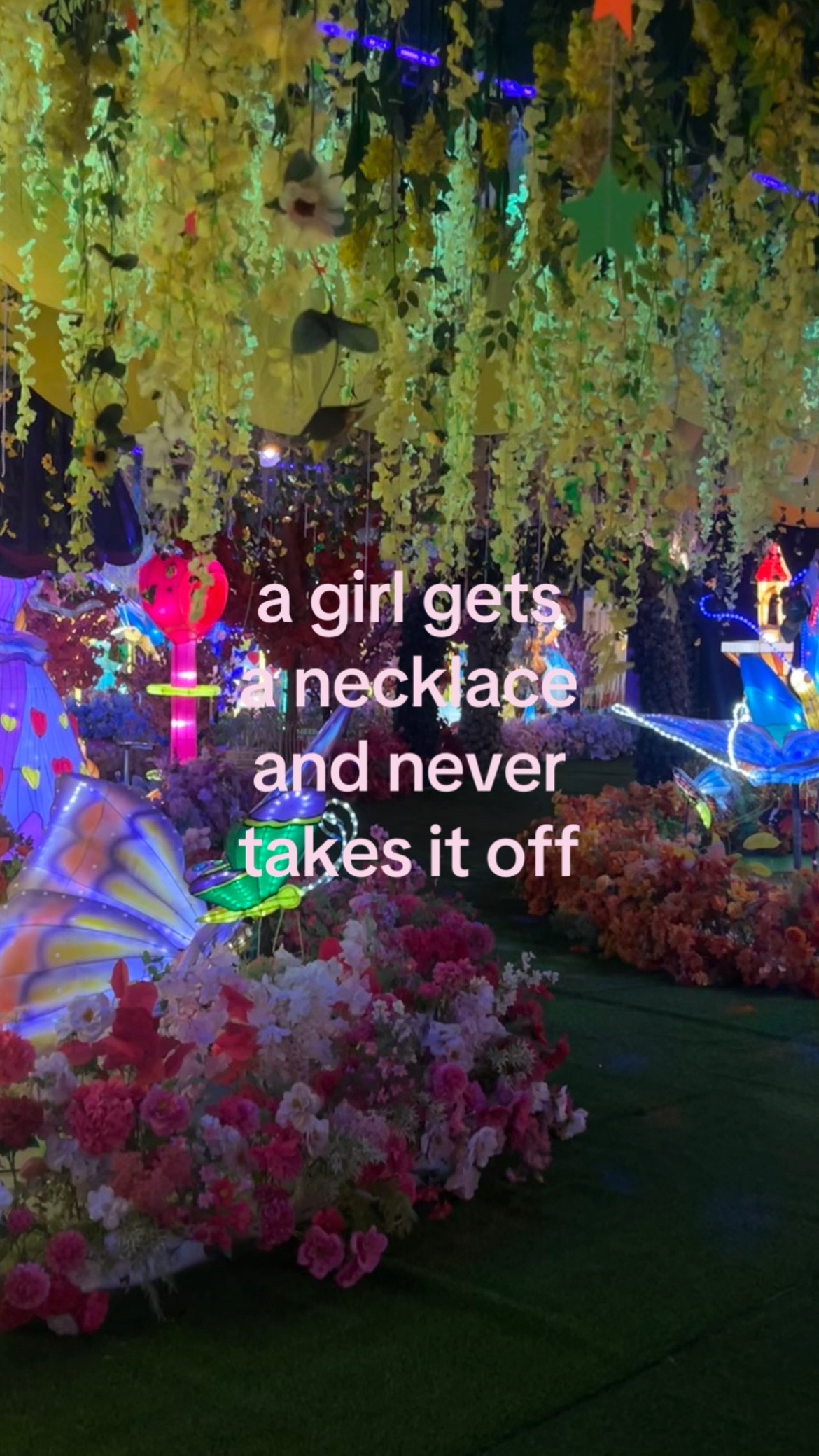 @⃟