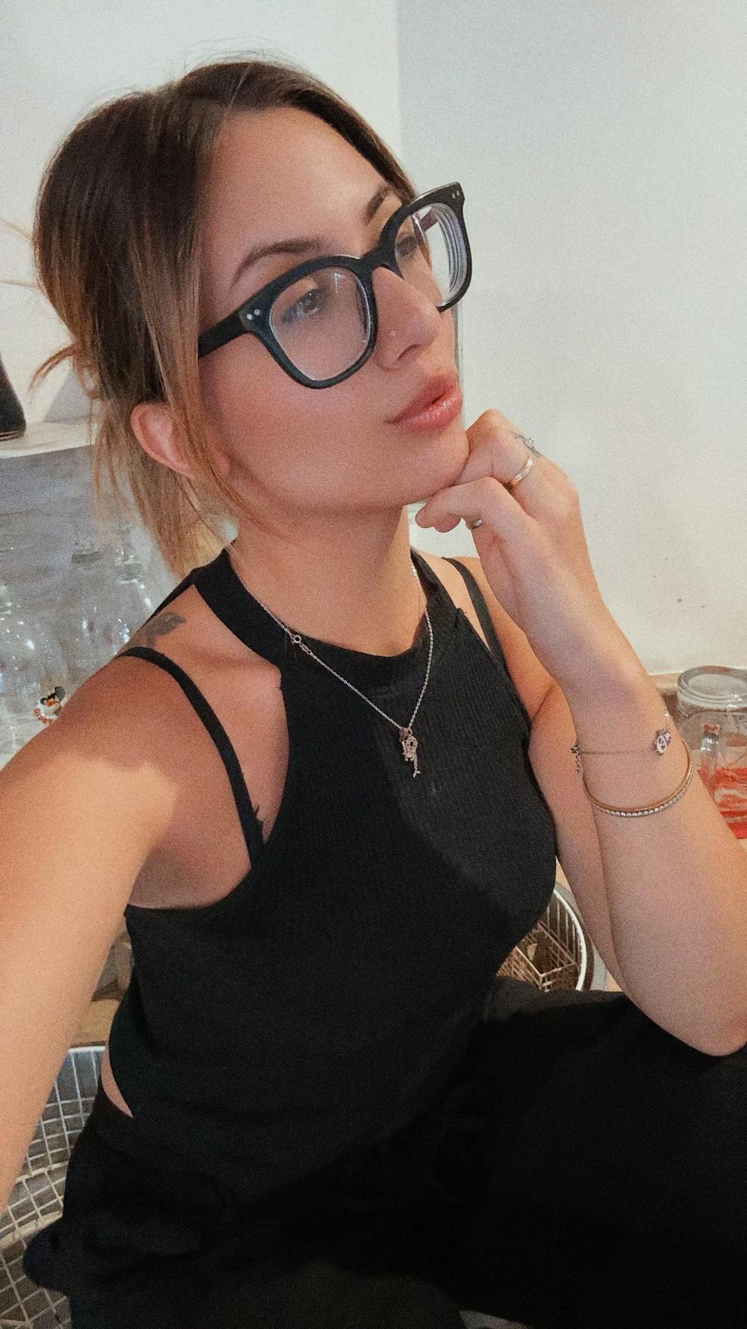 @🖤🌙 Sαɾα Bҽʅɱσɳƚҽ 🌙🖤