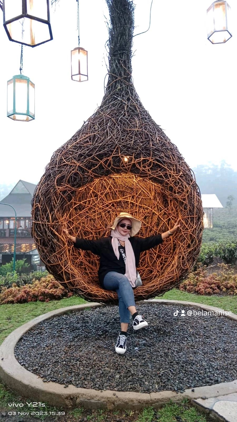 @BELLA
