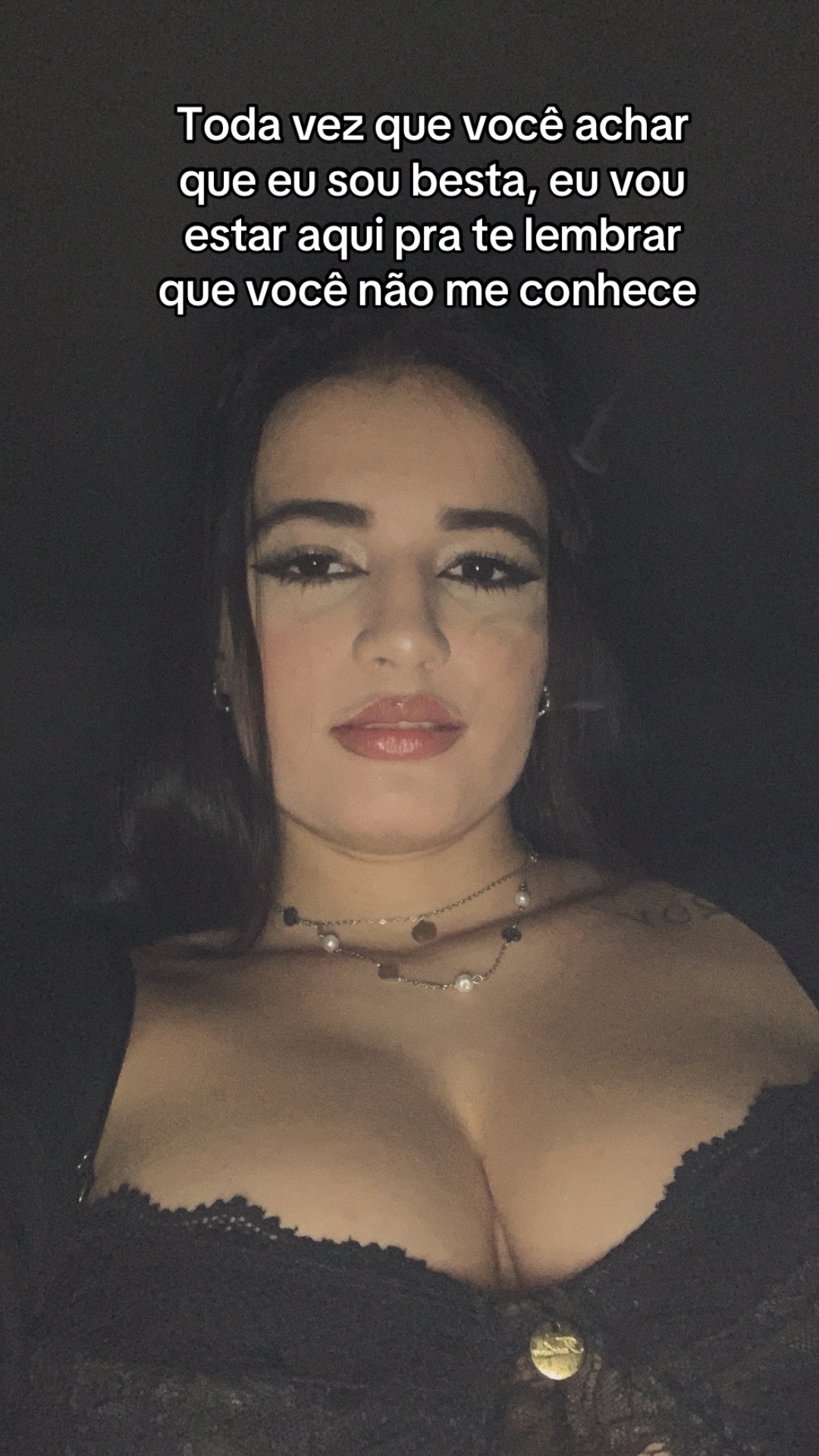 @V&aacute; nessa