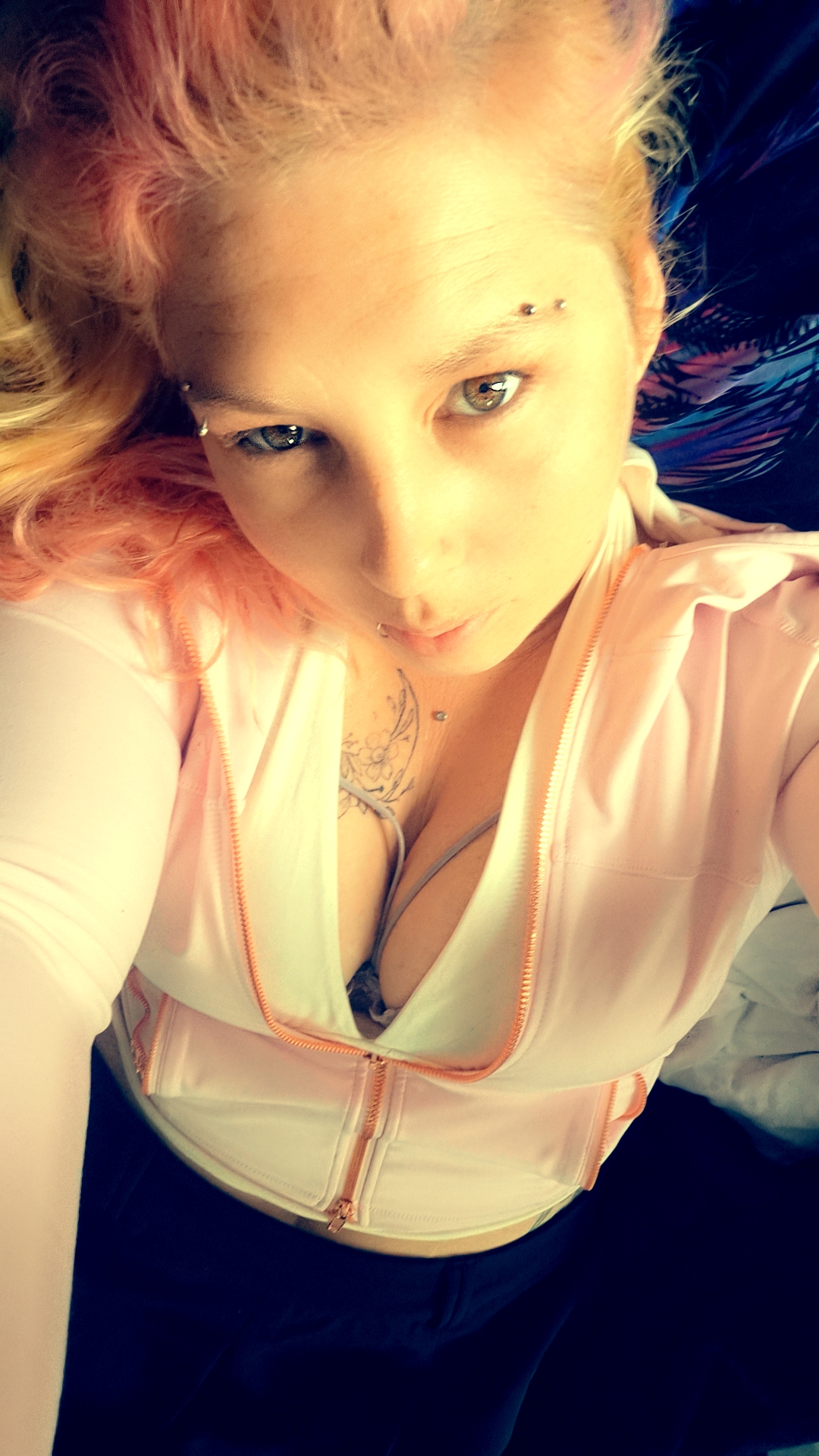 @RuthLessQueen