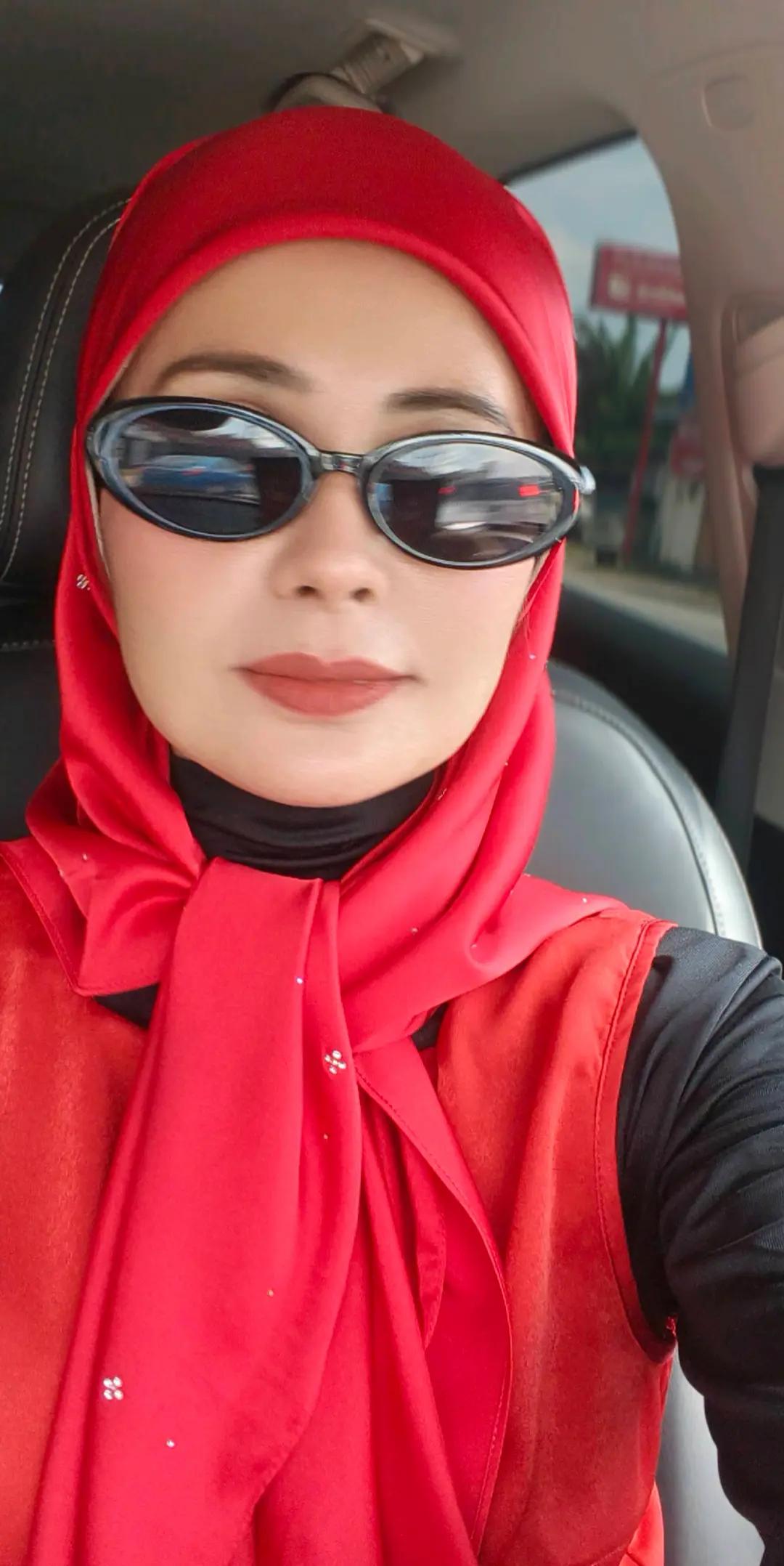 @Cik Roses 🌹
