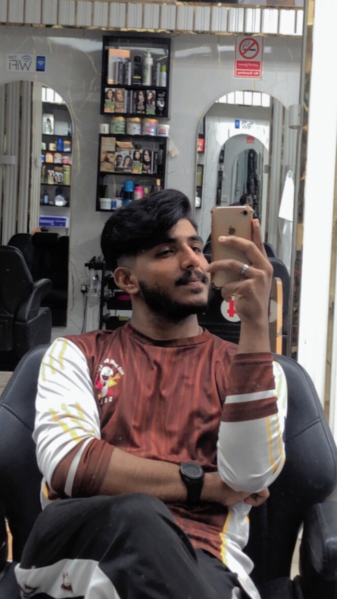@Dani 🇵🇰🇦🇪