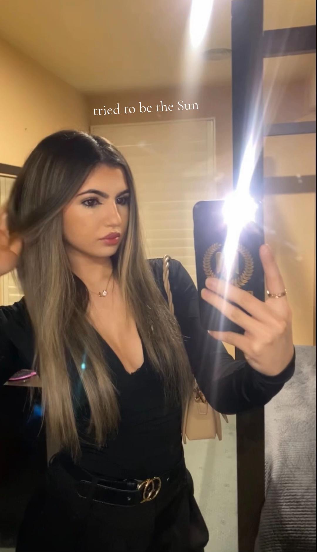 @S a r a 🇷🇴