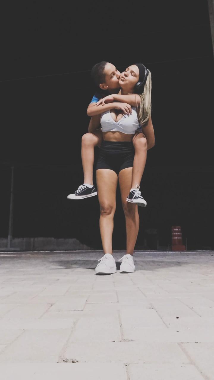 @taise Silva867