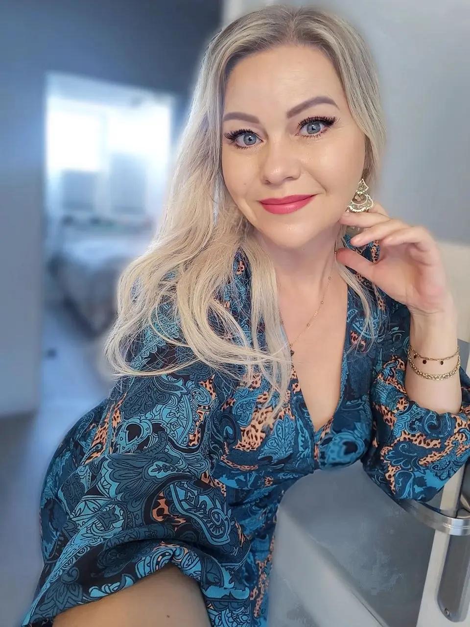 @CHECK MY BIO❤️