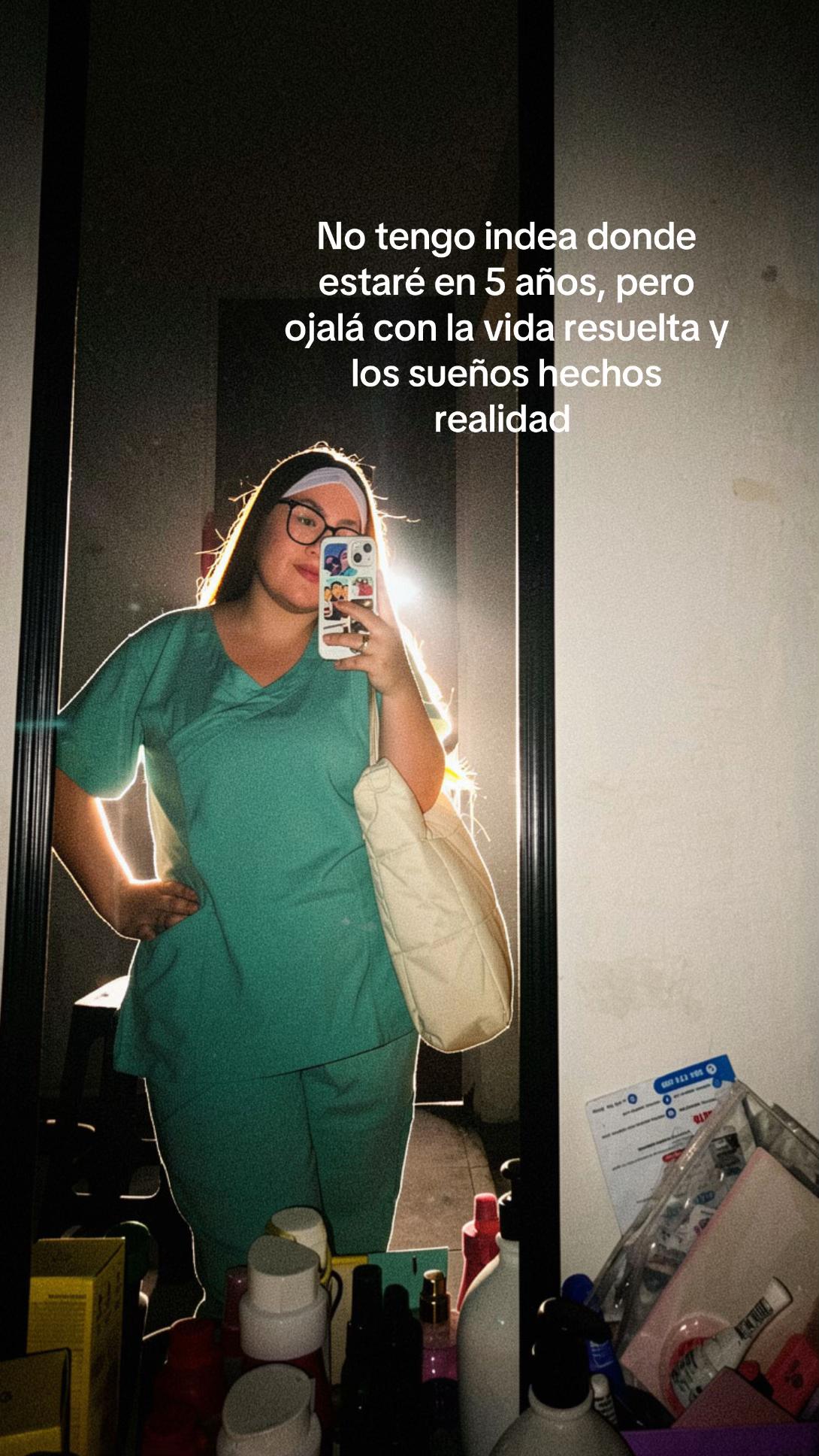 @ANGELICA CJ👩🏻&zwj;⚕️🩺&👩🏻&zwj;✈️✈.