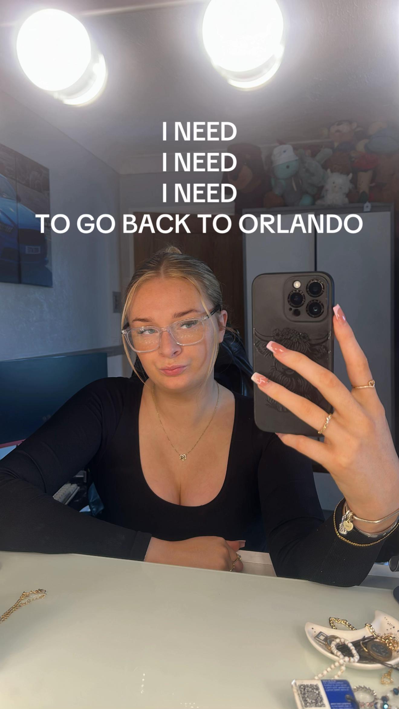 @jasꨄ