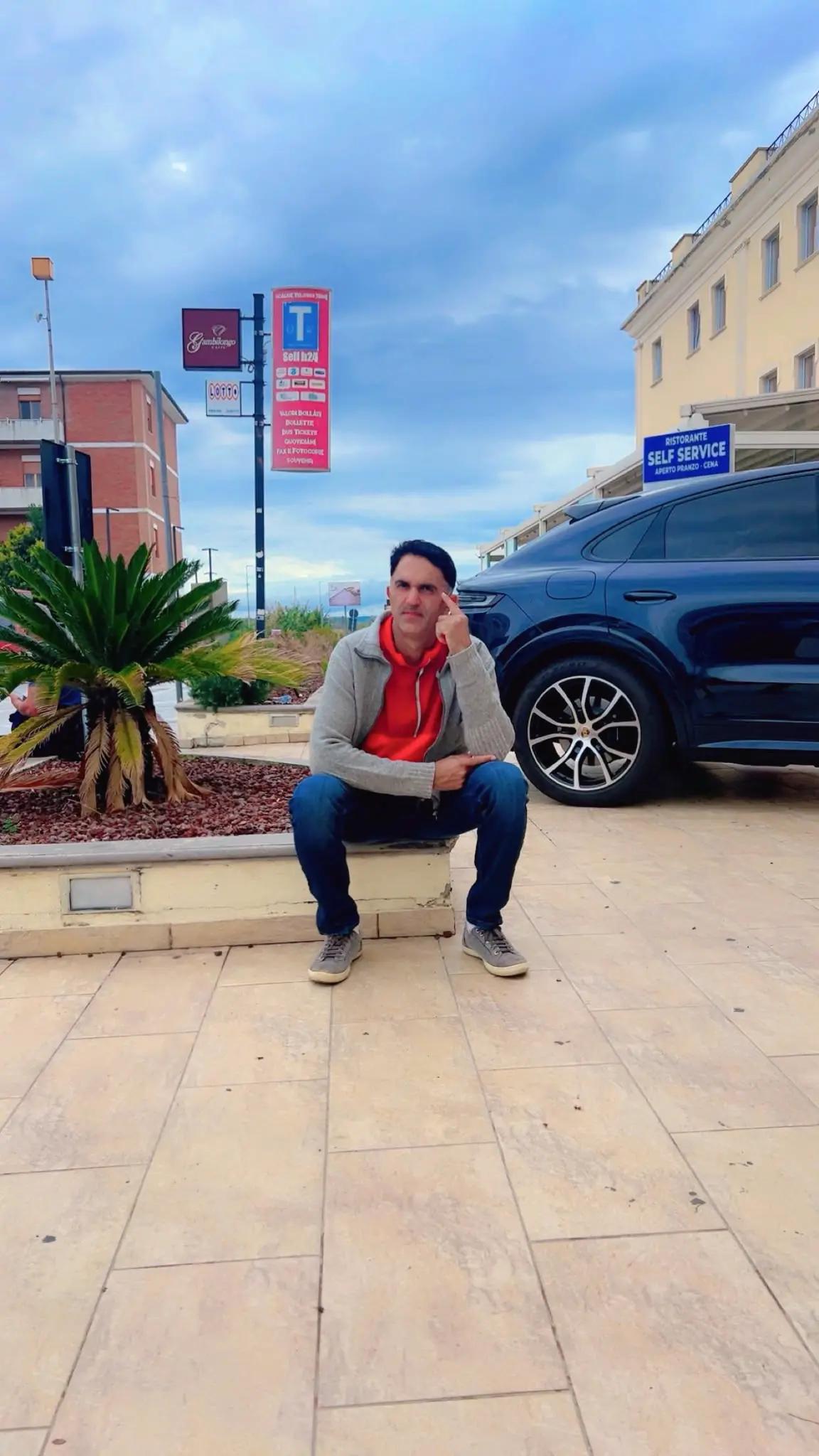 @Akmal Shahzad🇮🇹