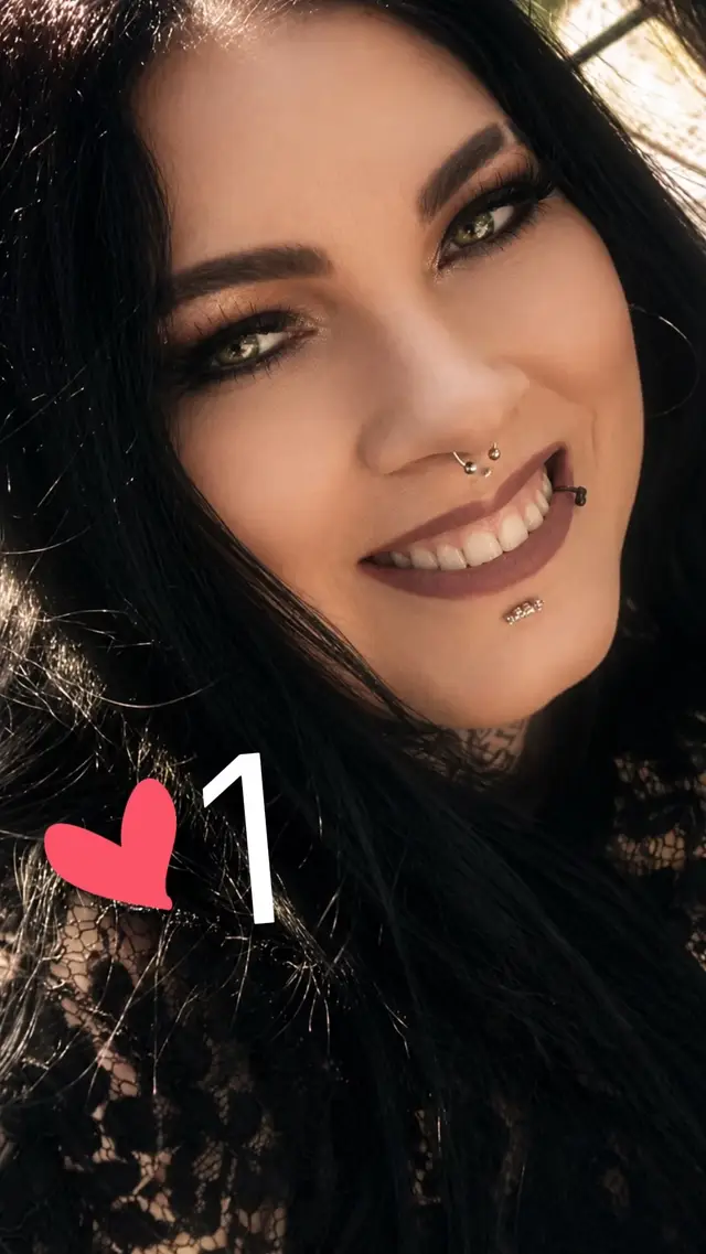 @🥀𝕿𝖍𝖊 𝕯𝖆𝖗𝖐 𝕼𝖚𝖊𝖊𝖓🖤