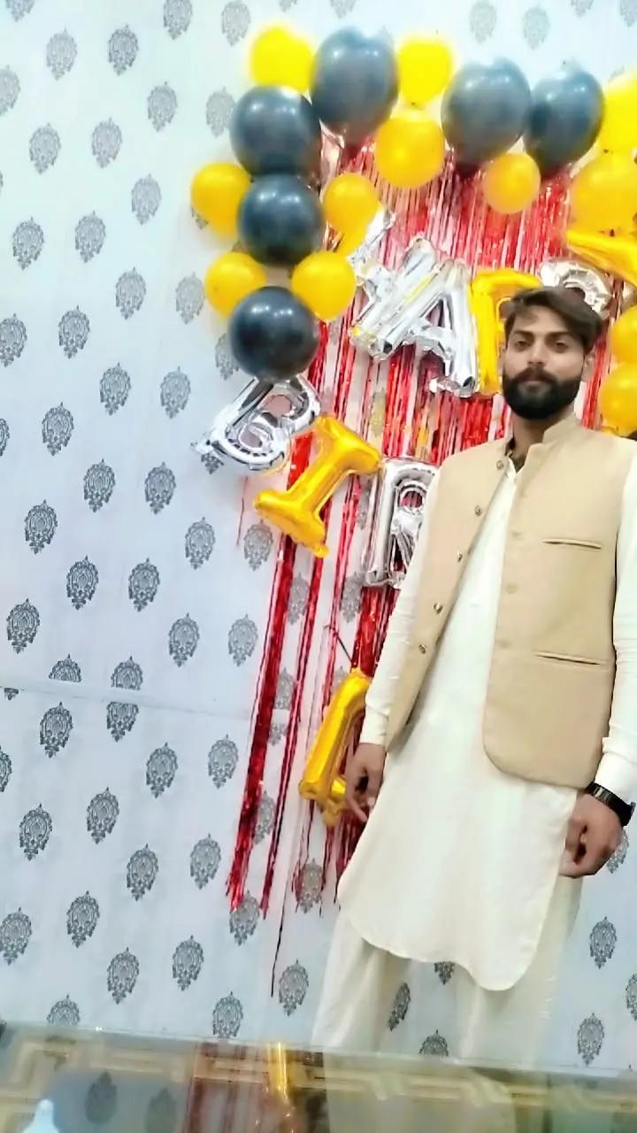 @👈نومی راجپوت 😘