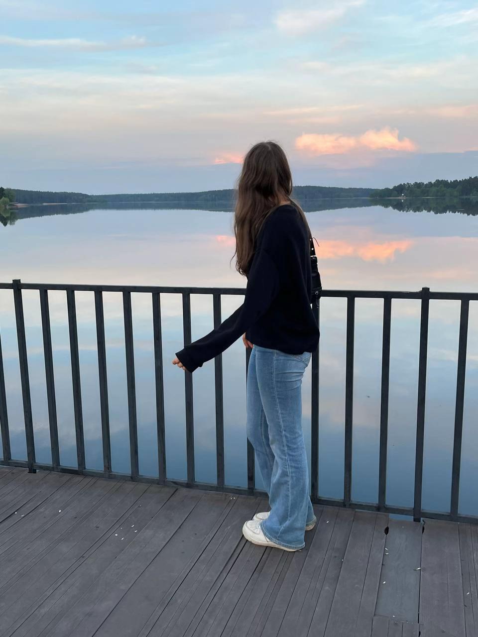 @vikkyqsqw