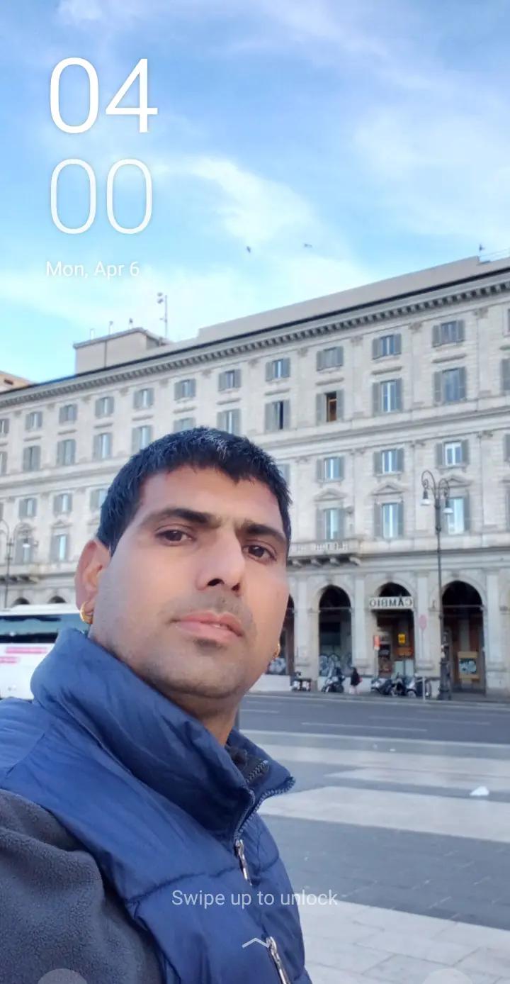 @banidhillon0