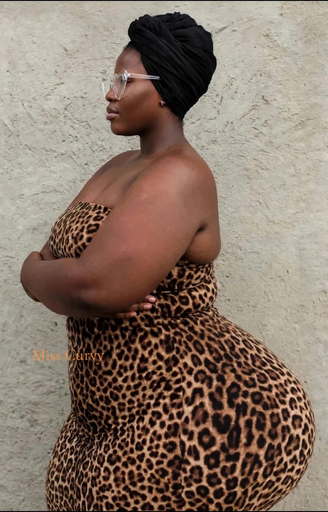 @Miss curvy 🥰