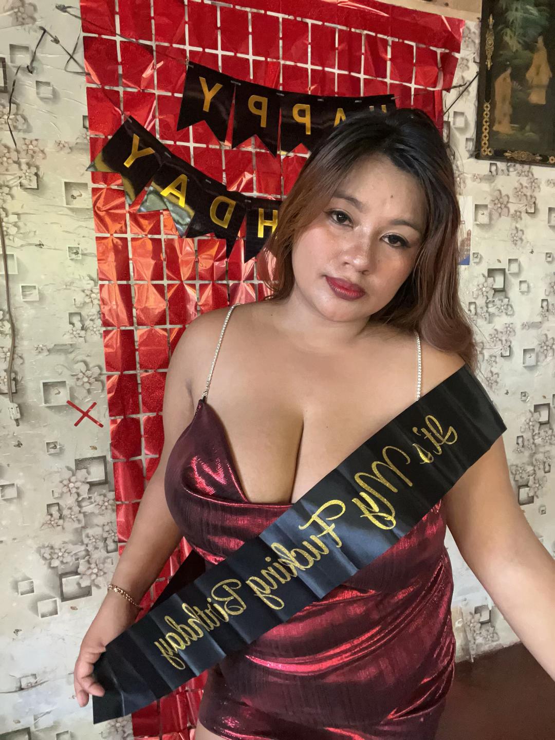 @cleavage mom