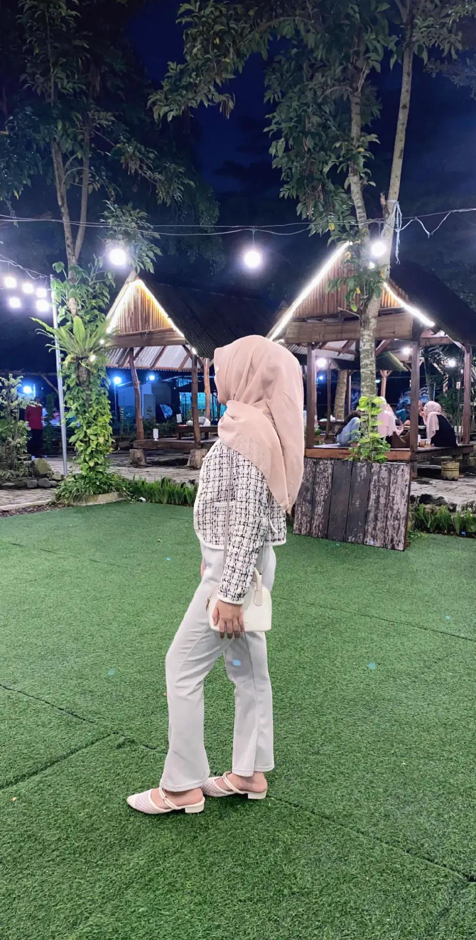 @SHAFIRA