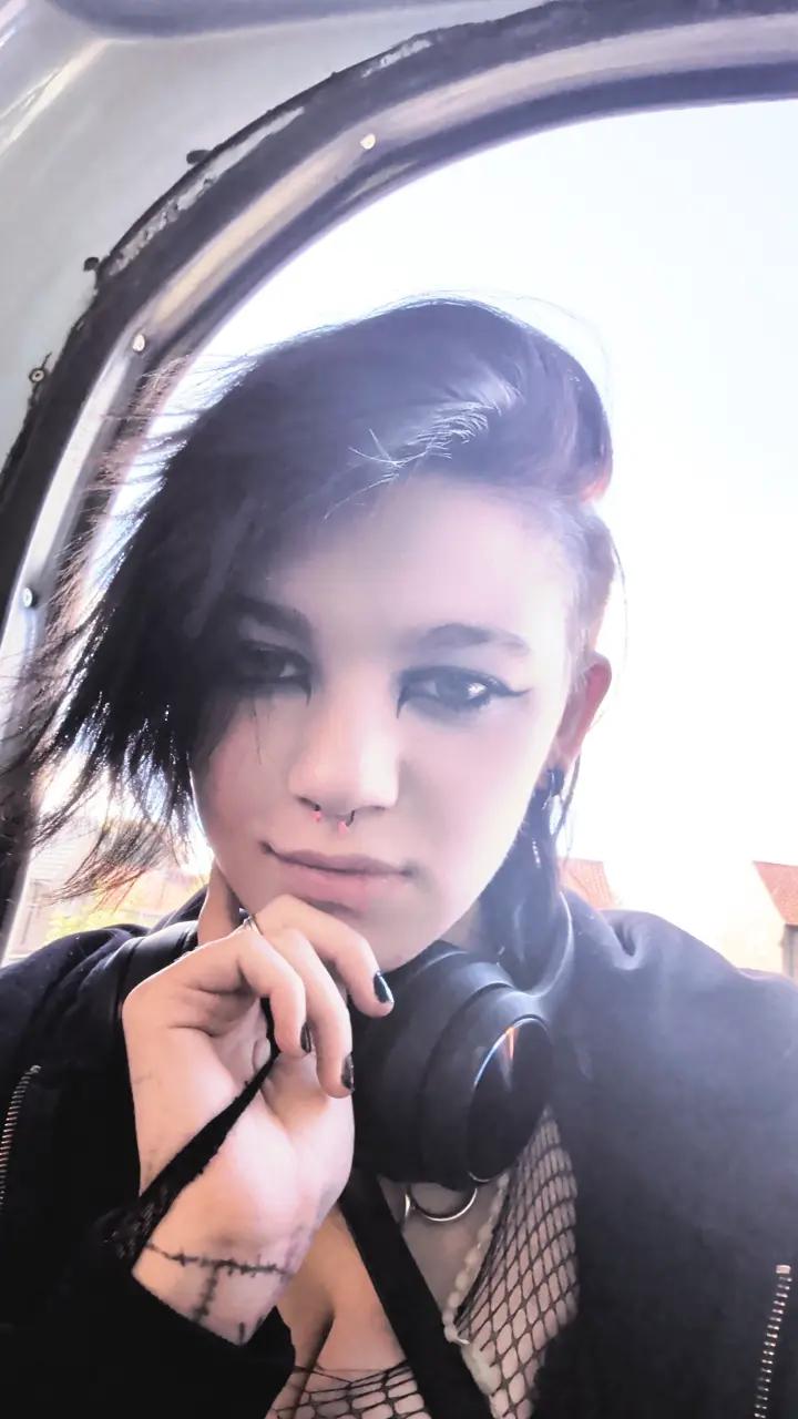 @youfoundthorn171