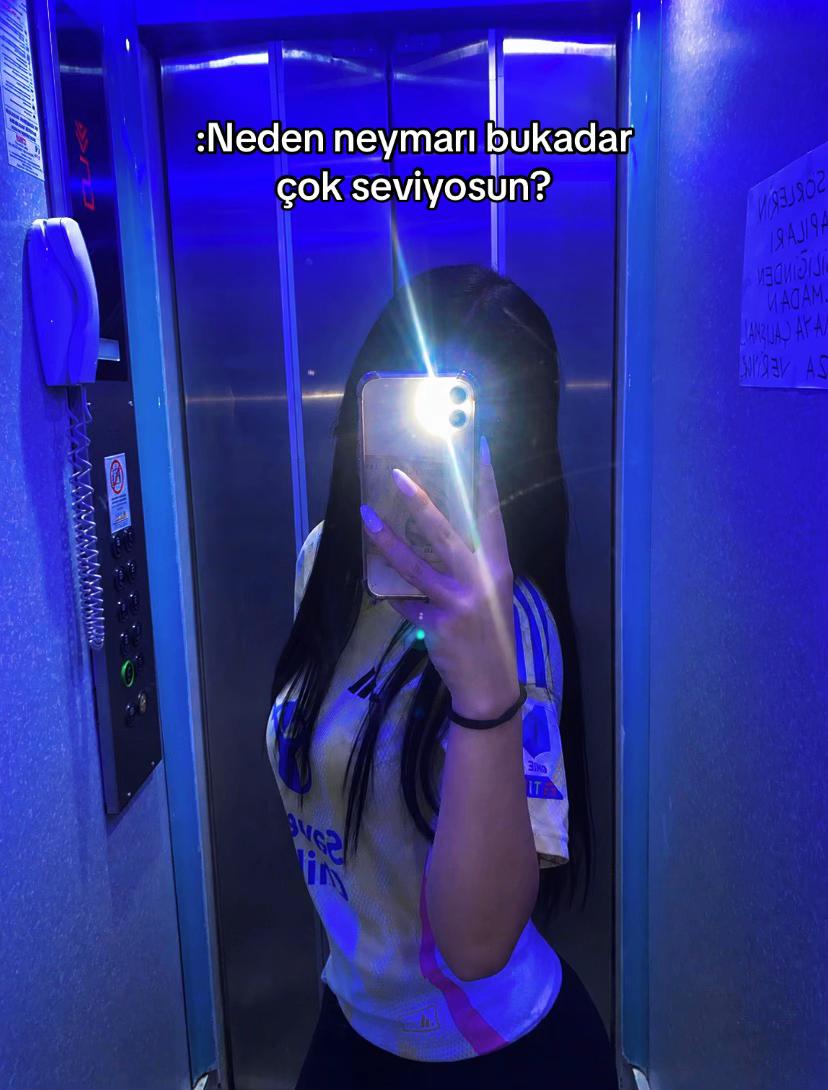 @CHERRY COLA🇹🇷