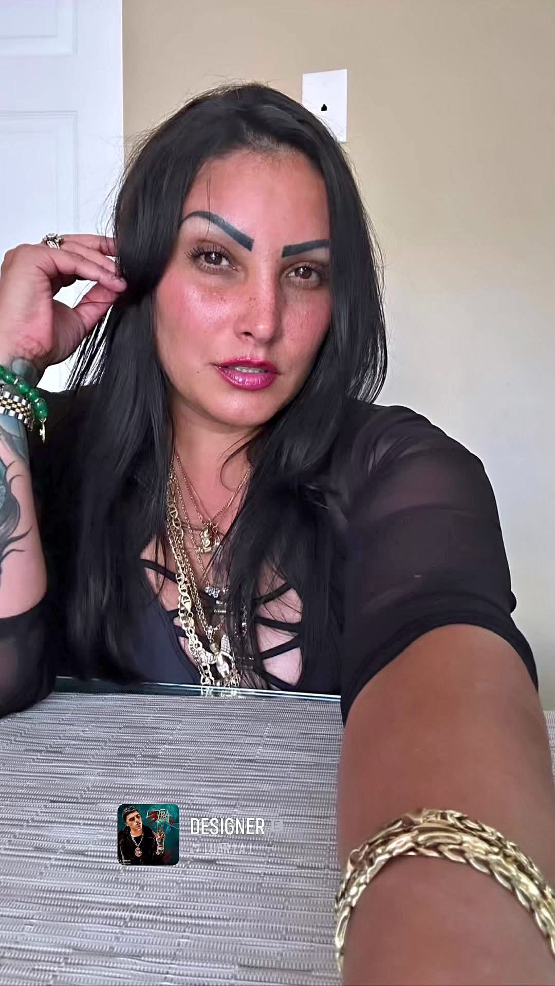 @adairizz
