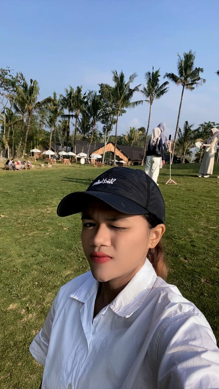 @comelnyee