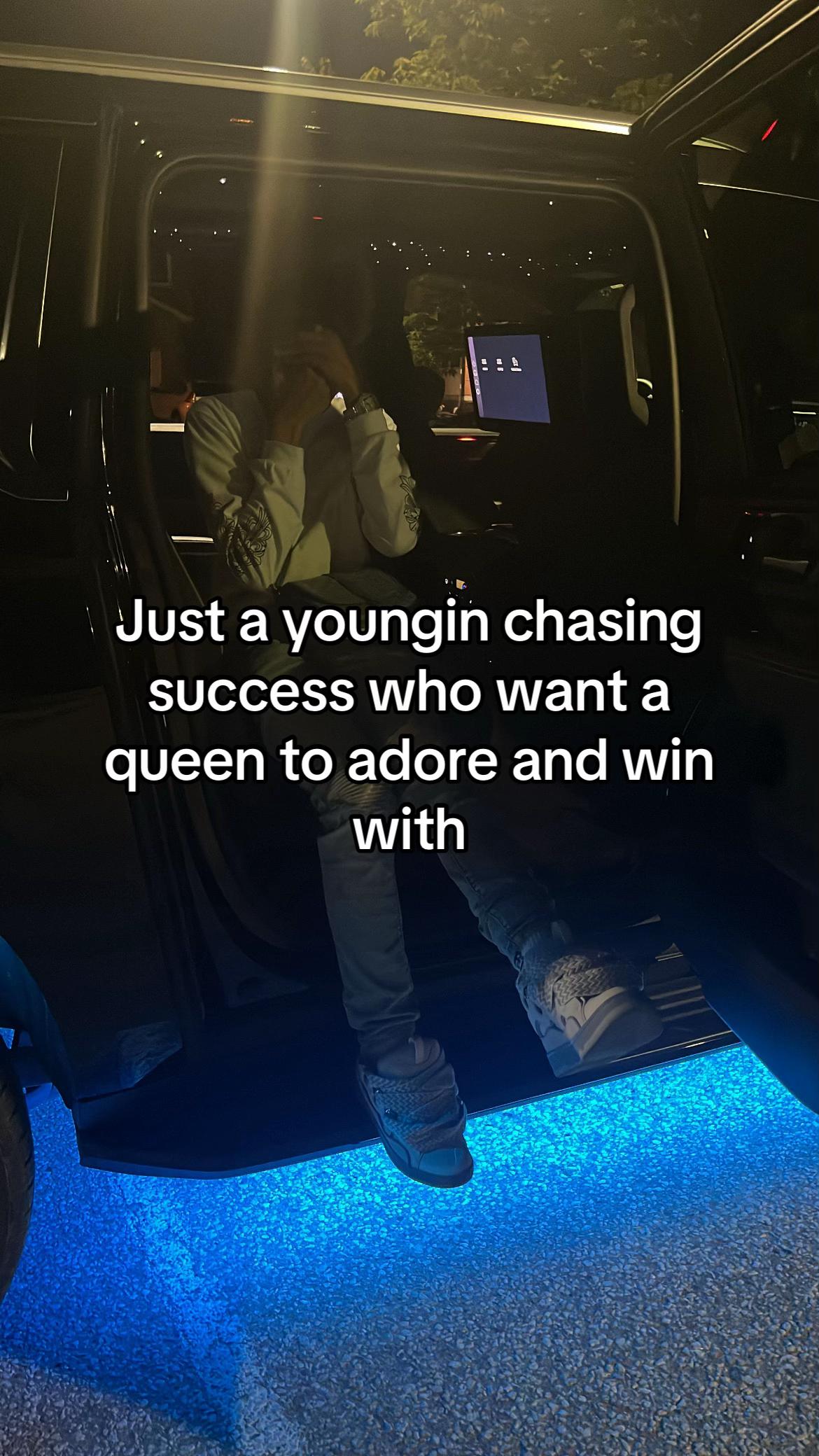 @👁️