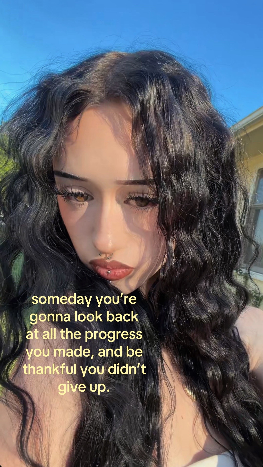 @ur.crystal.gf