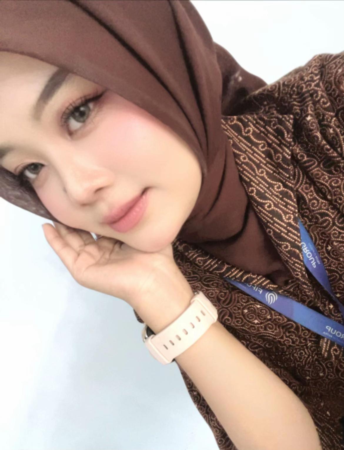 @Hrartnsri25