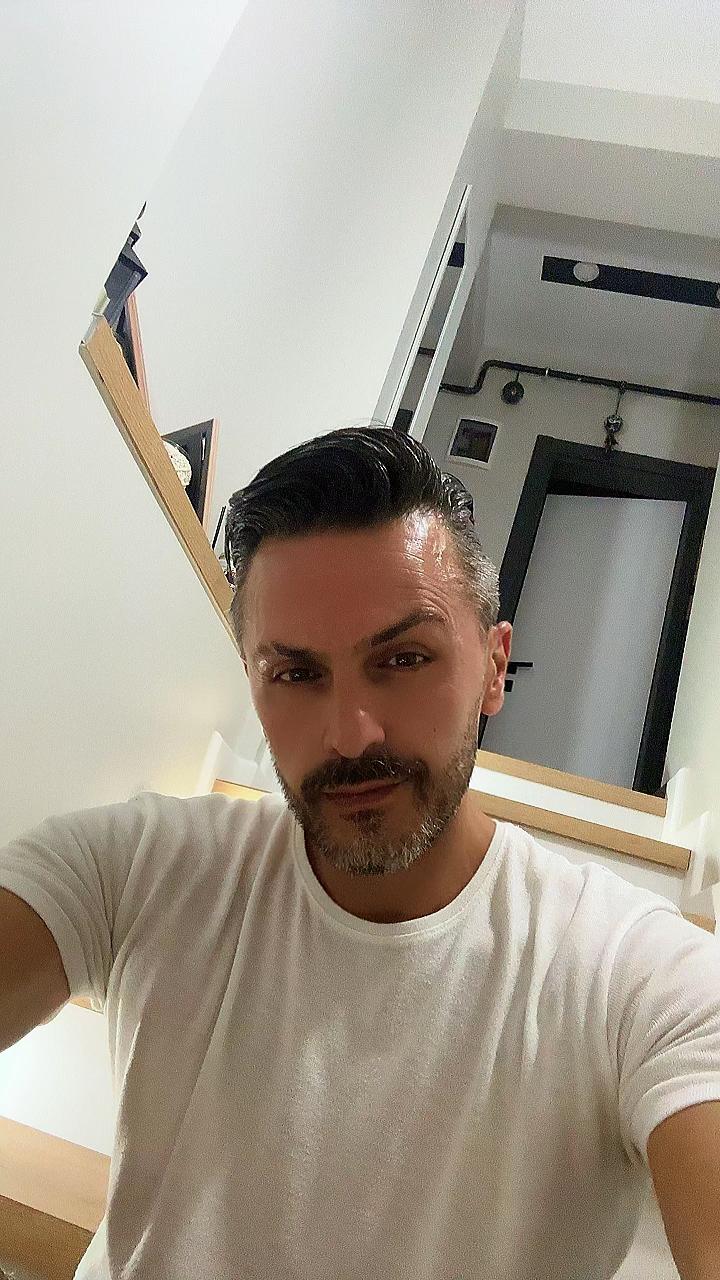@DJSON€R