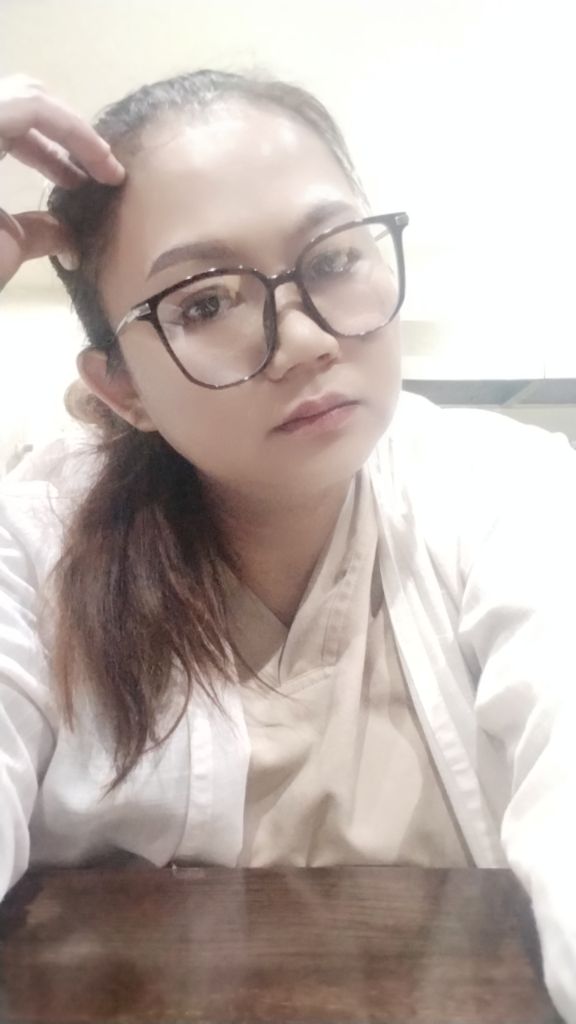 @Queena