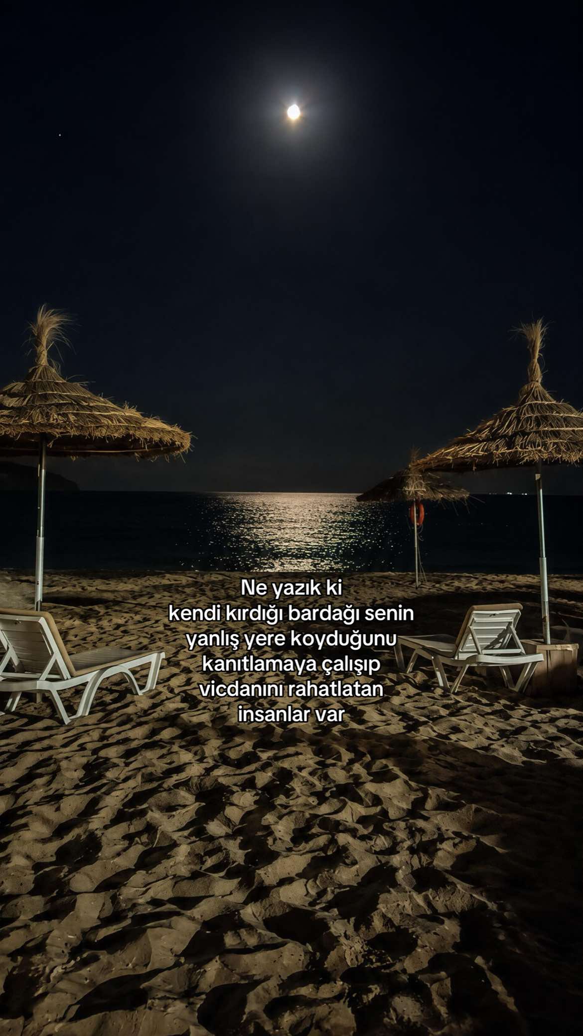 @manolialyrics