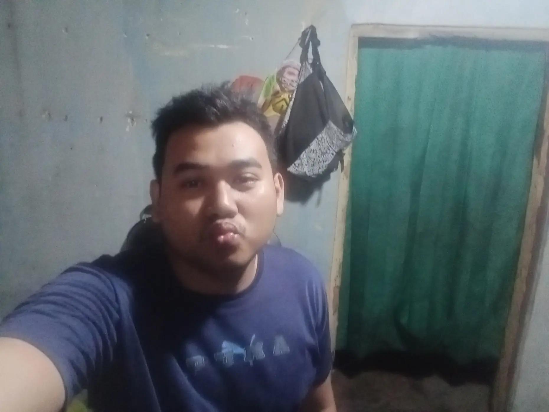 @31102000
