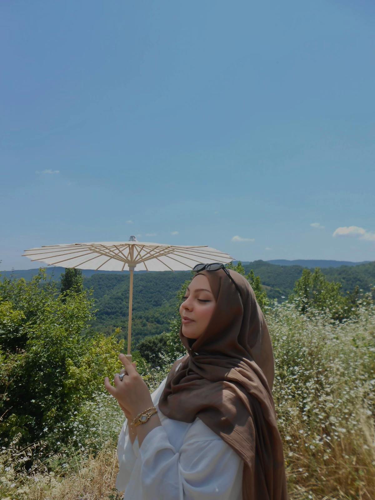 @Esö