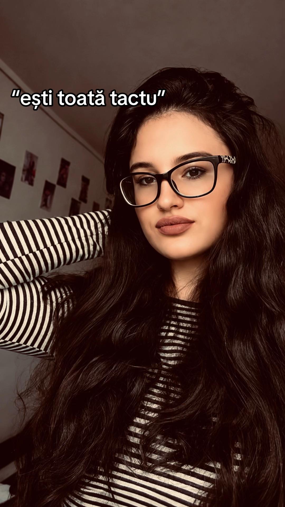 @E|A