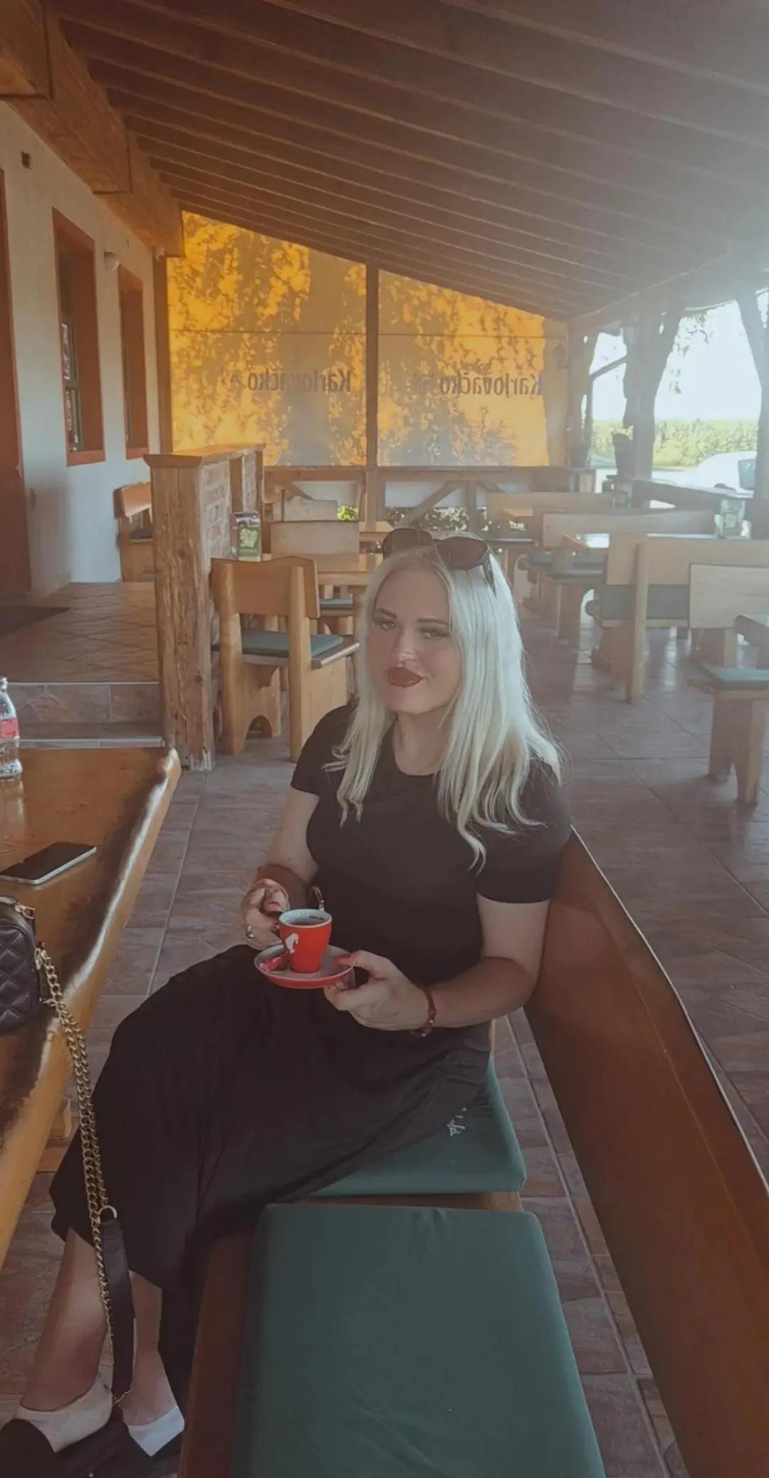 @Anja🖤