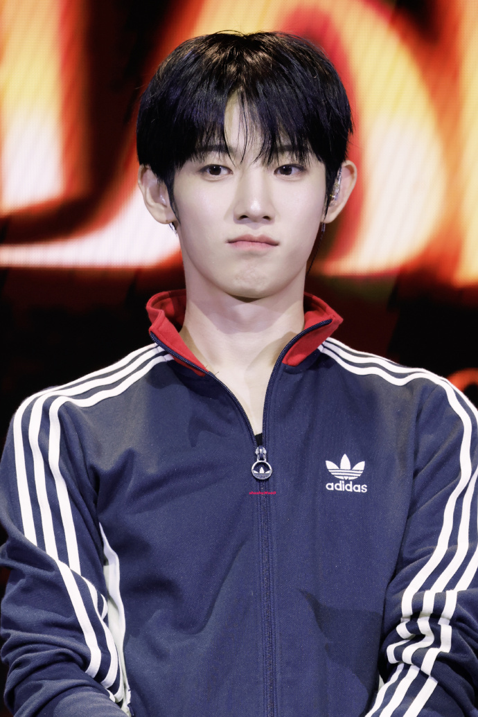 @๐ฒ๐๐๐๐
