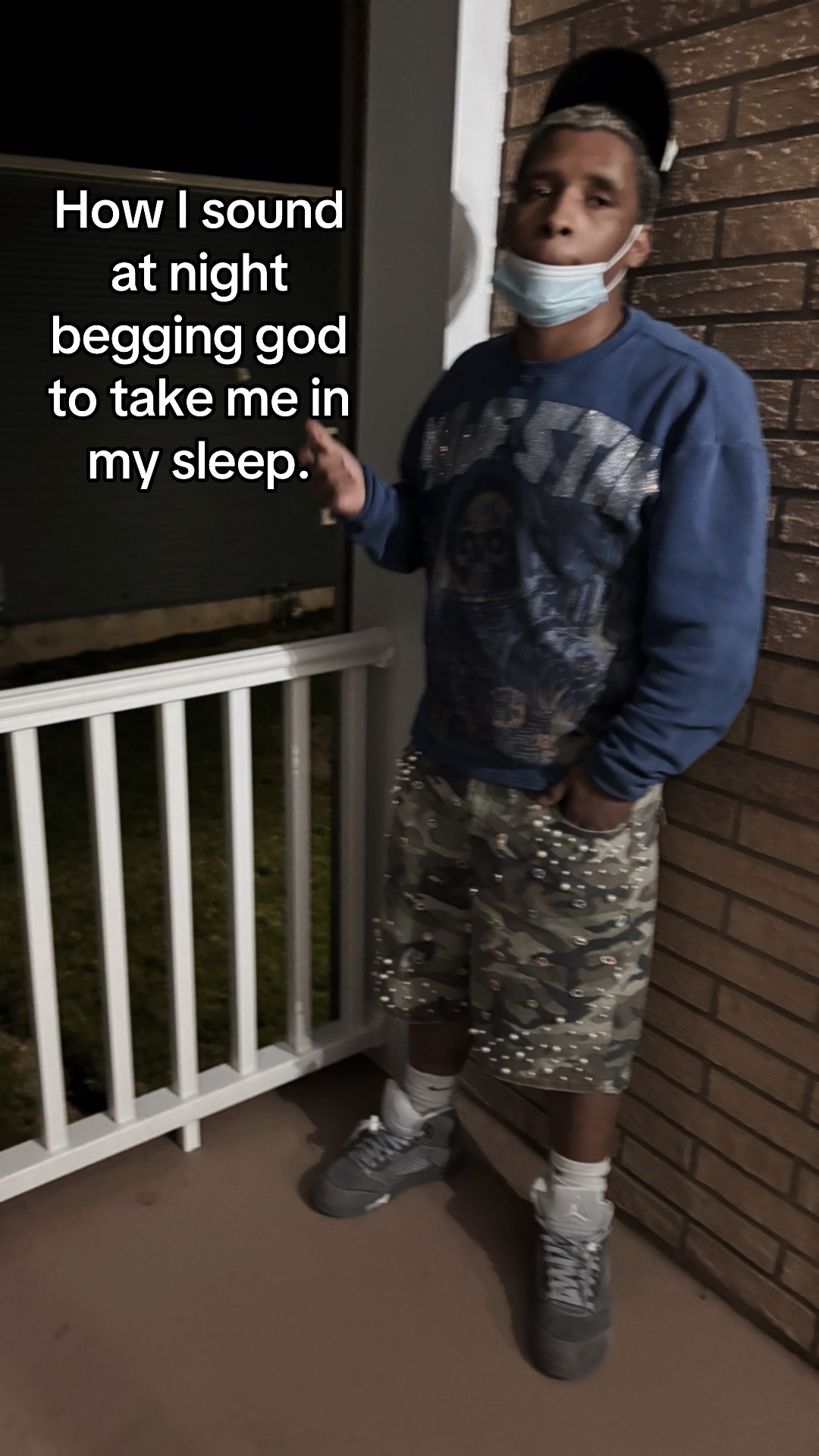@️