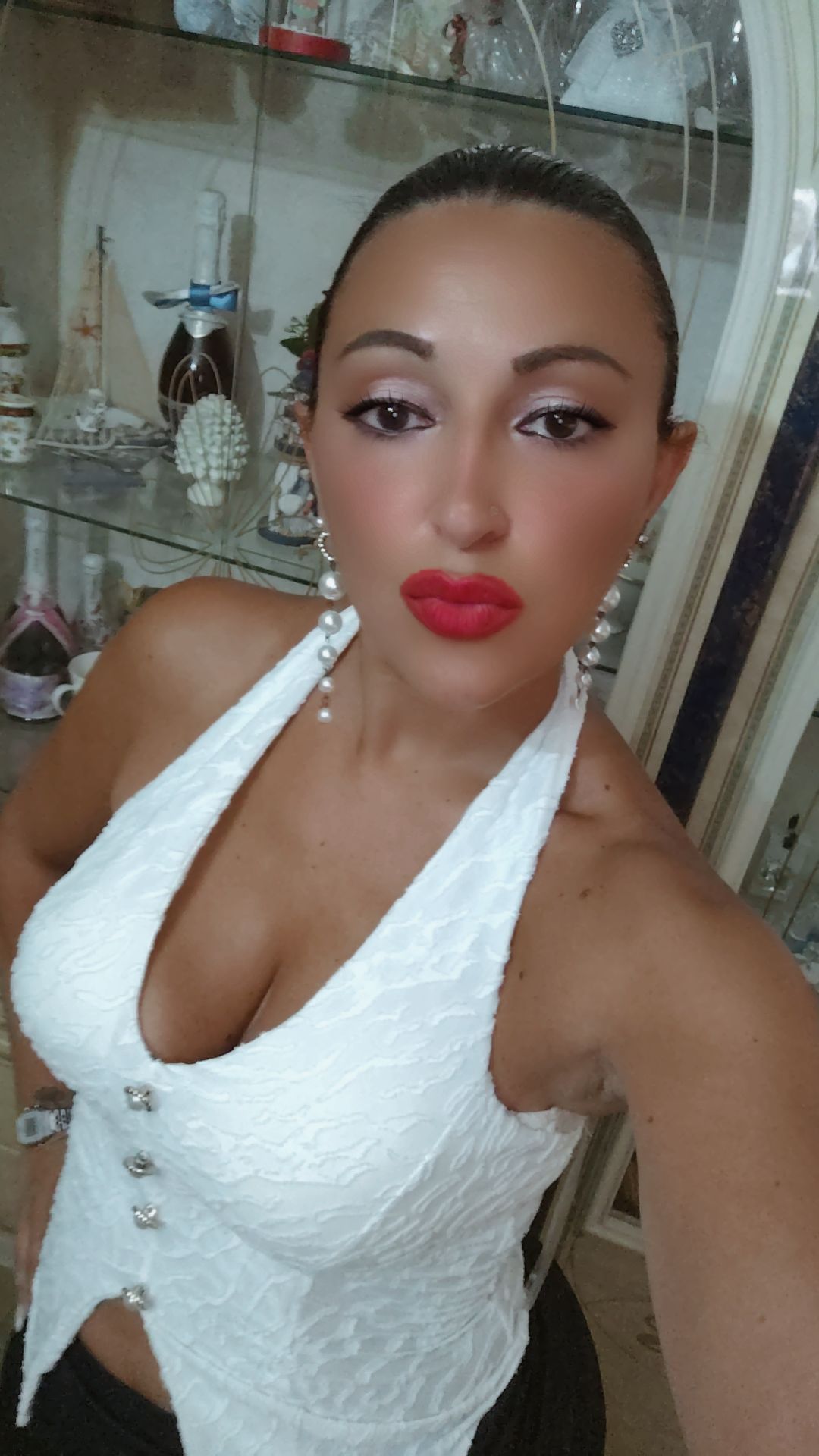@laura8585