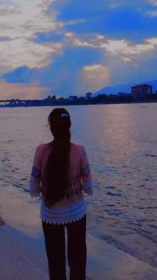 @स्वेता सिन्हा 👑