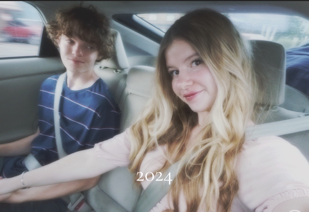 @Esther 🌻🤍
