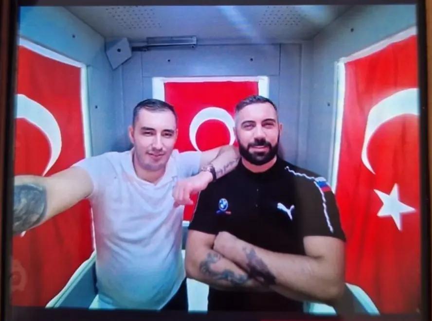 @Ekrem Bayrak21 ✌️