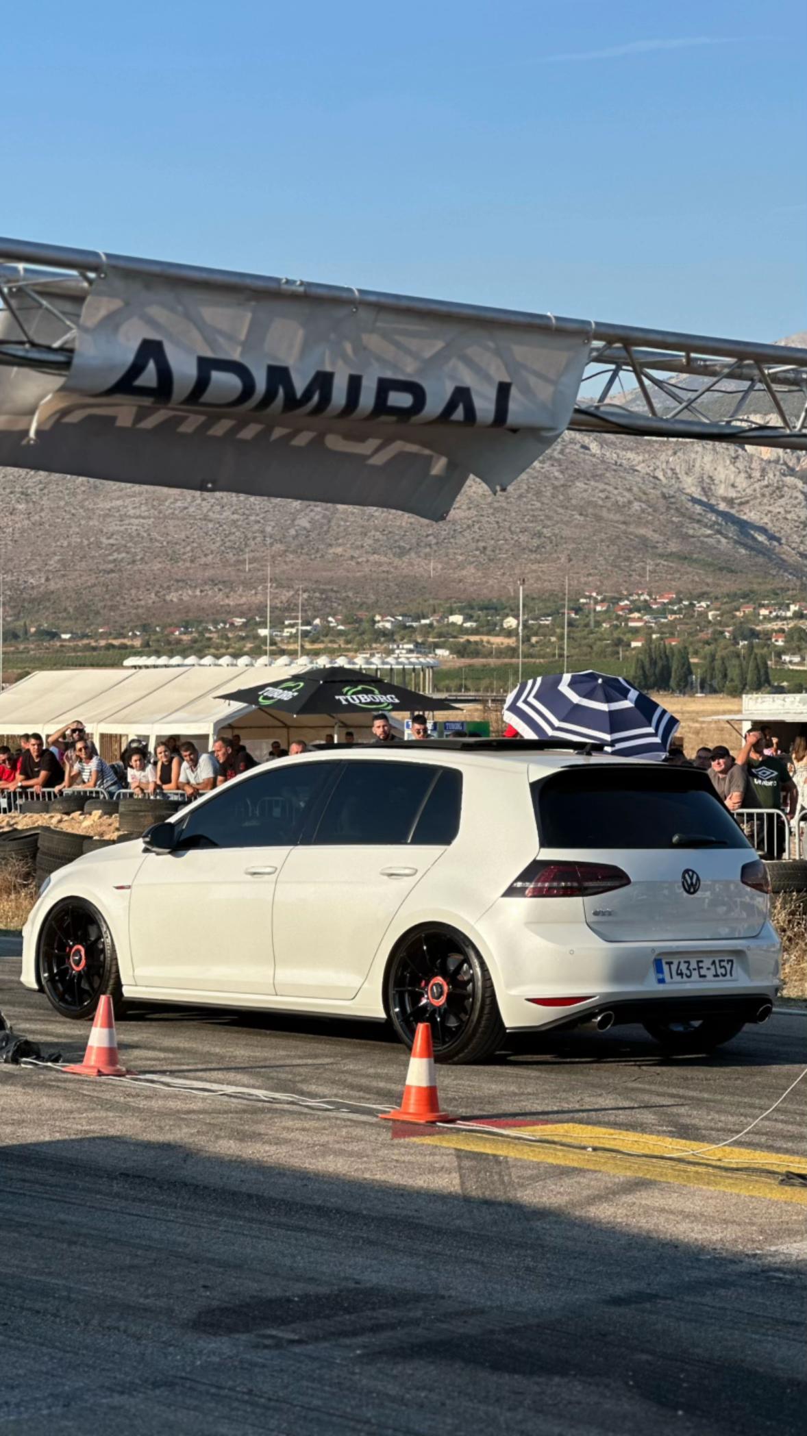 @WHITEGTI