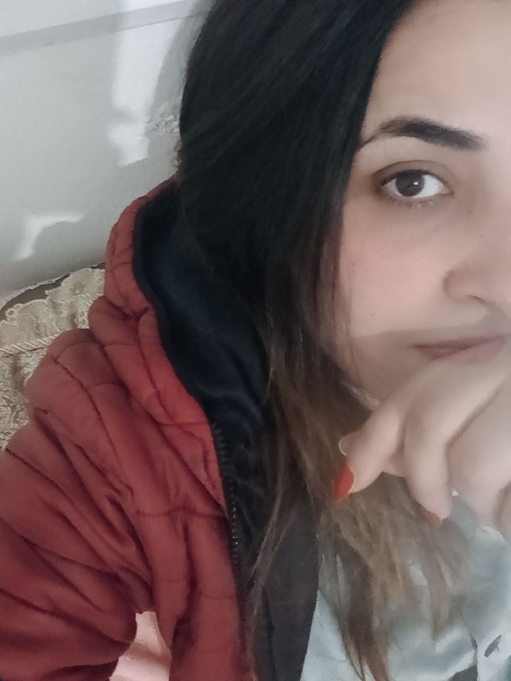 @Farah Tanger4
