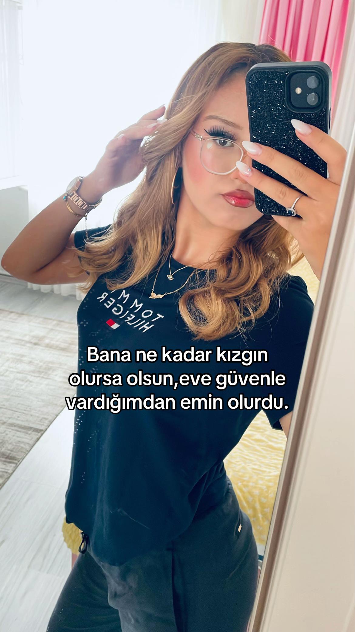 @𝑇𝑢𝑎𝑛𝑎