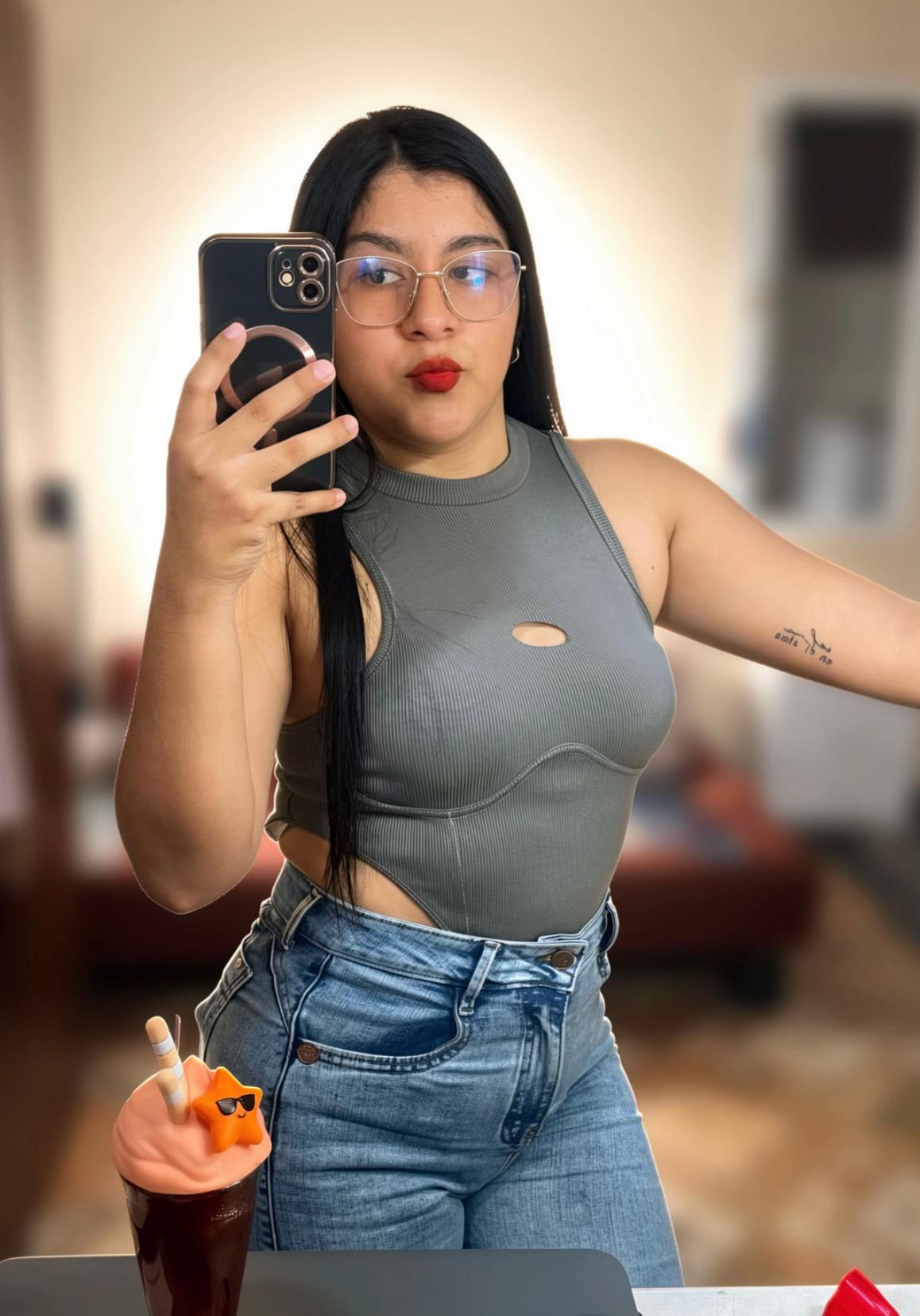 @𝑴𝒊𝒄𝒉𝒆𝒍𝒍𝒆