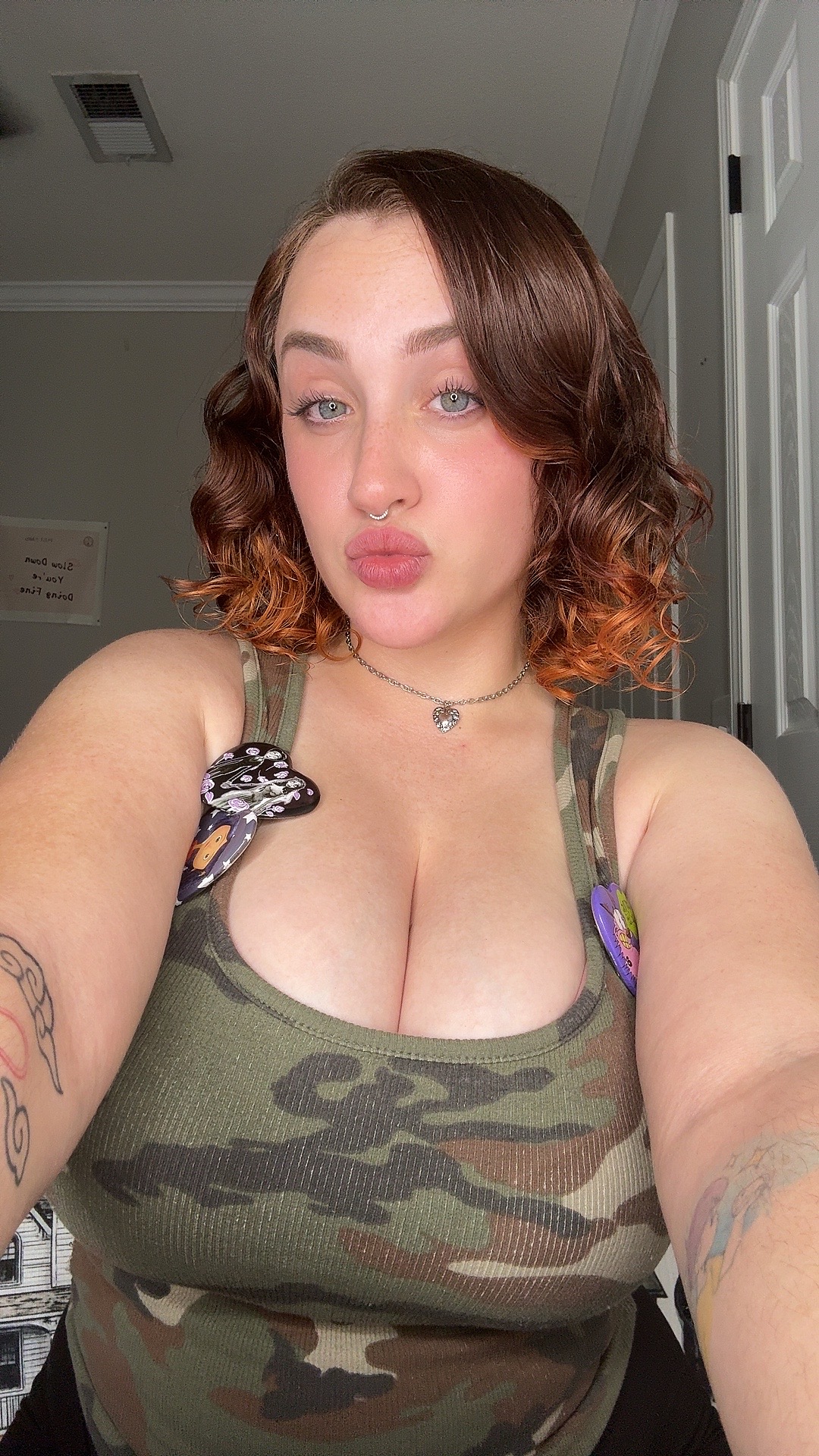 @claraharlanxo